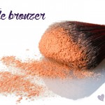 This homemade bronzer recipe is super easy. You probably have all the ingredients in your home right now. No toxic chemicals for a bright, beautiful face.