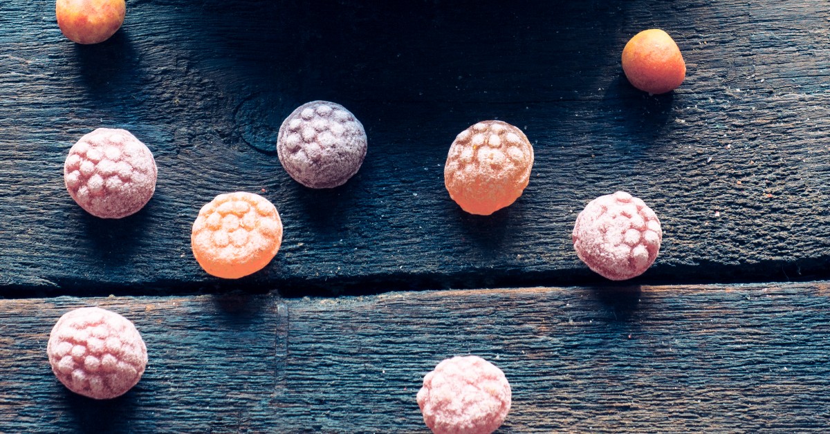Some awesome healthier, natural Halloween candy options with lots of allergy-friendly options!